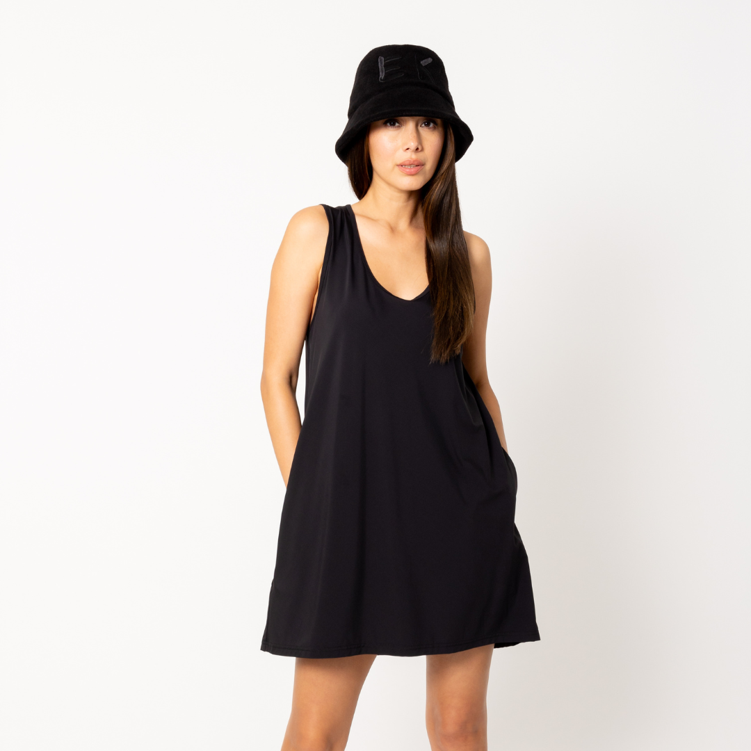 Caroline in Black - Eugenia Kim