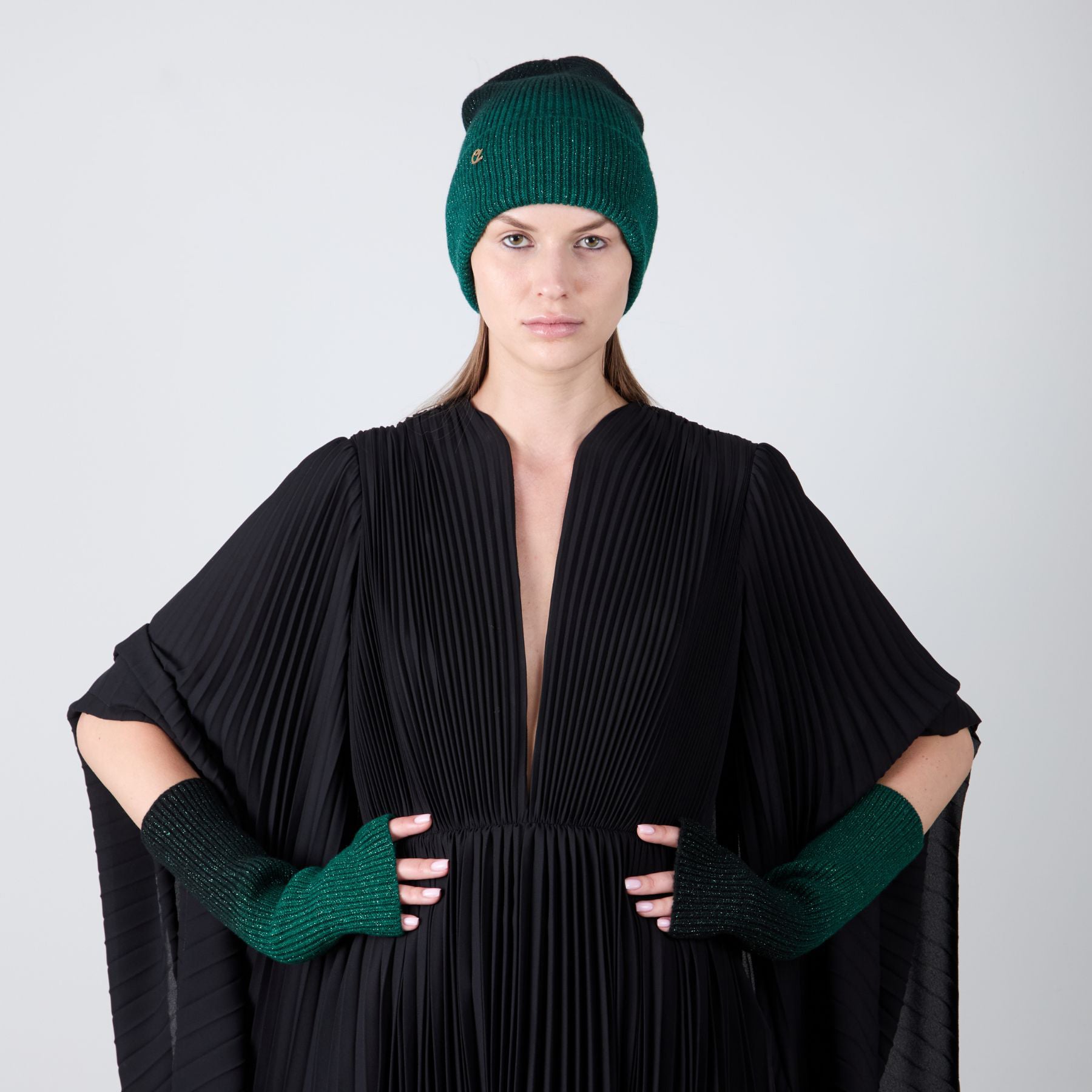 Amalia in Black/Green