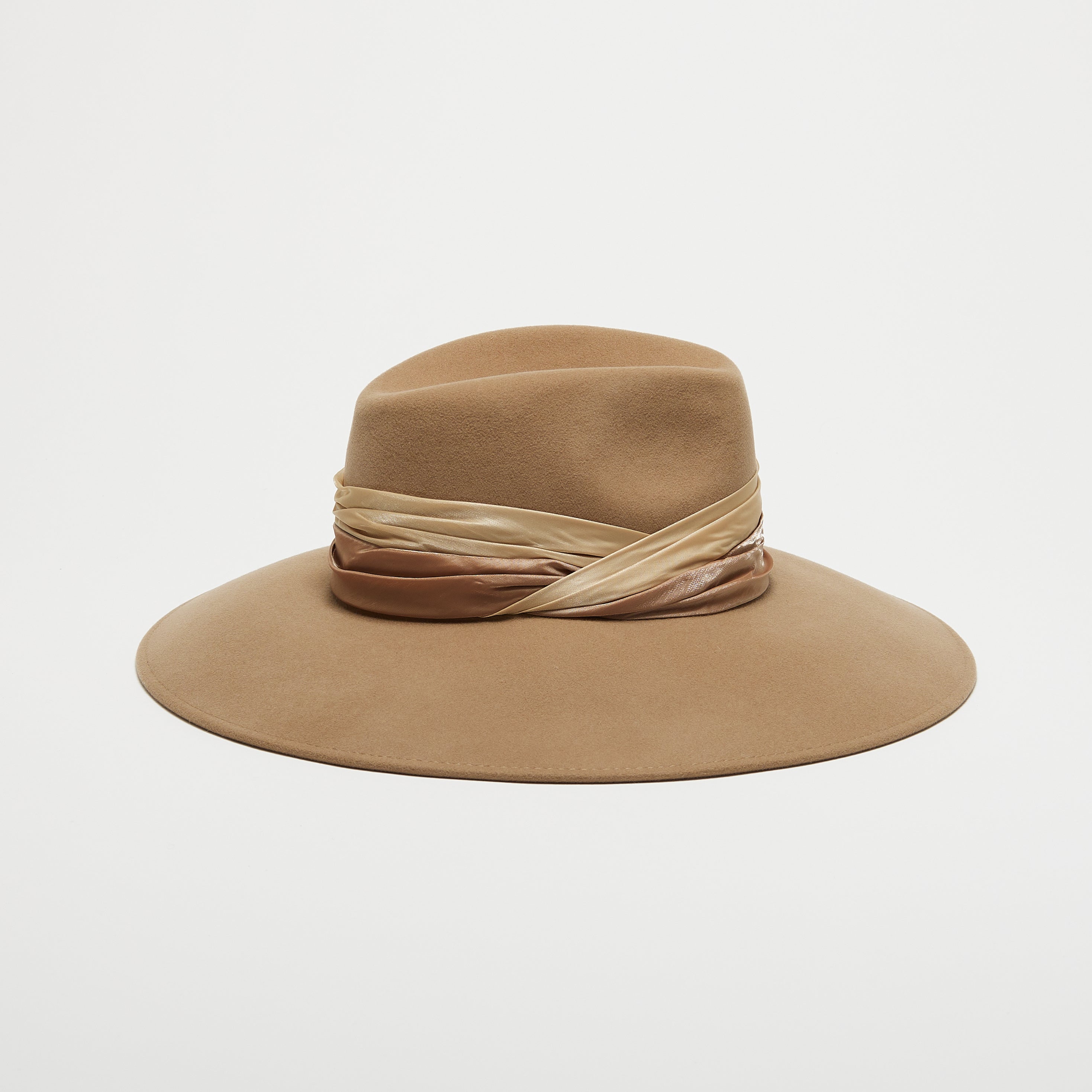 Emmanuelle Hat