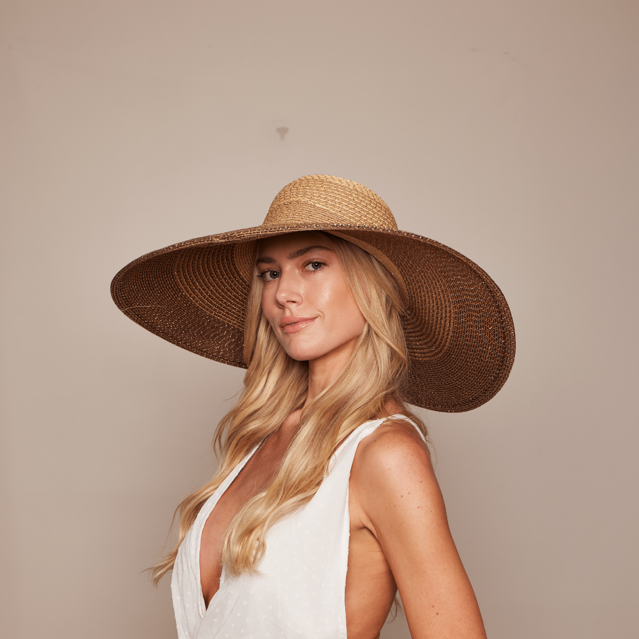 Sunny in Natural/Camel/Chocolate - Eugenia Kim
