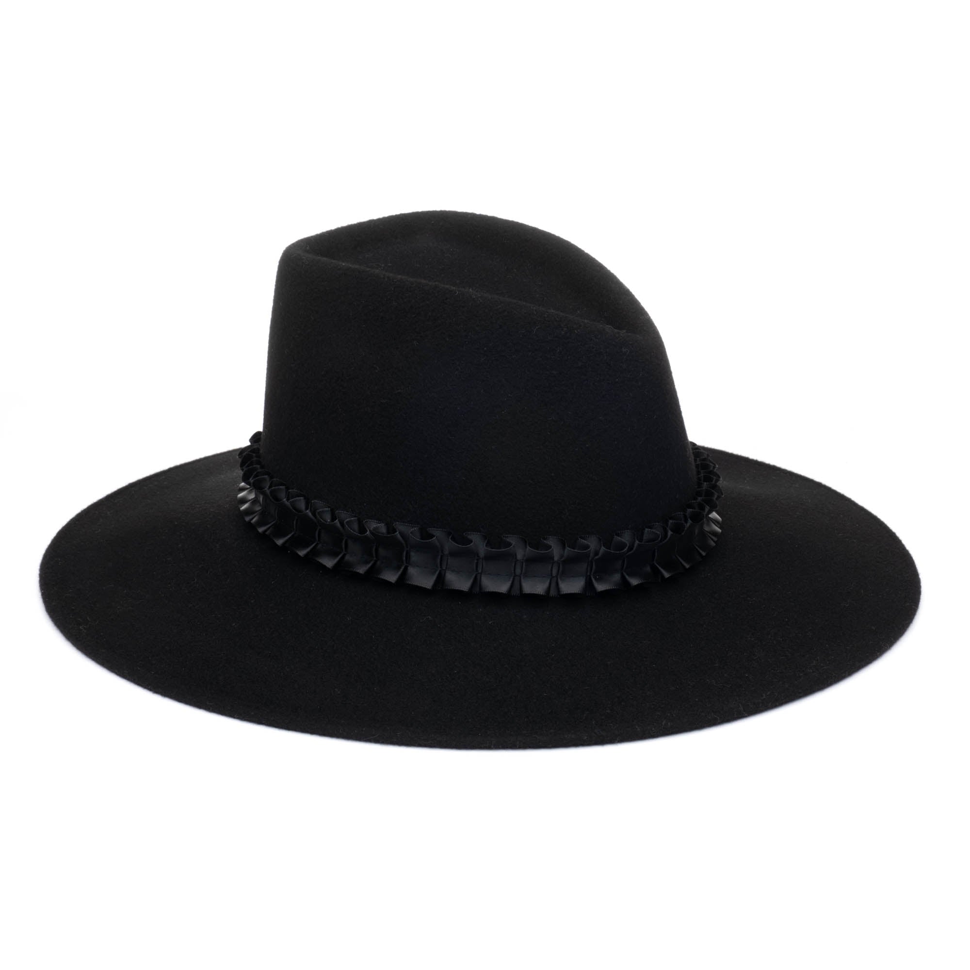 Harlowe in Black - Eugenia Kim