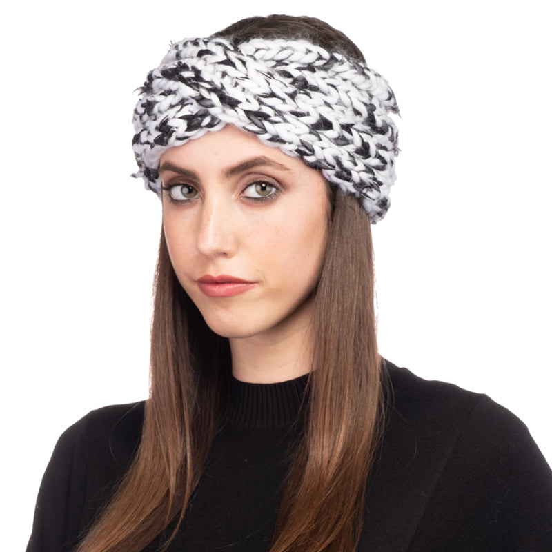 Lula in White/Black - Eugenia Kim