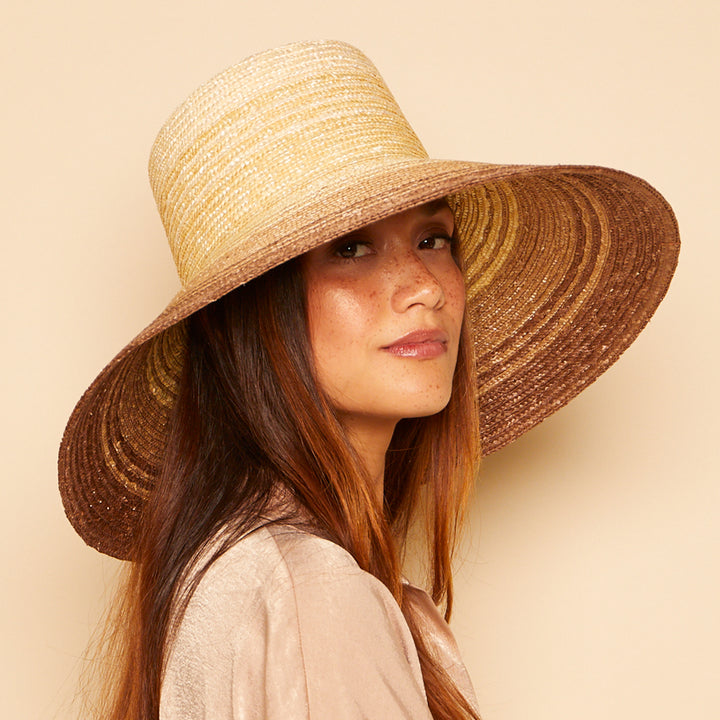On model shot of Mirabel sunhat in Ivory/natural/fawn.