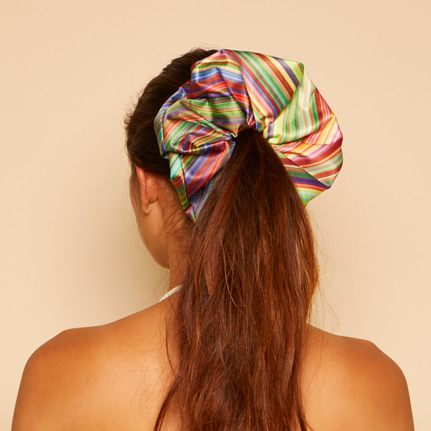 On-model shot of Samantha scrunchie in multicolor