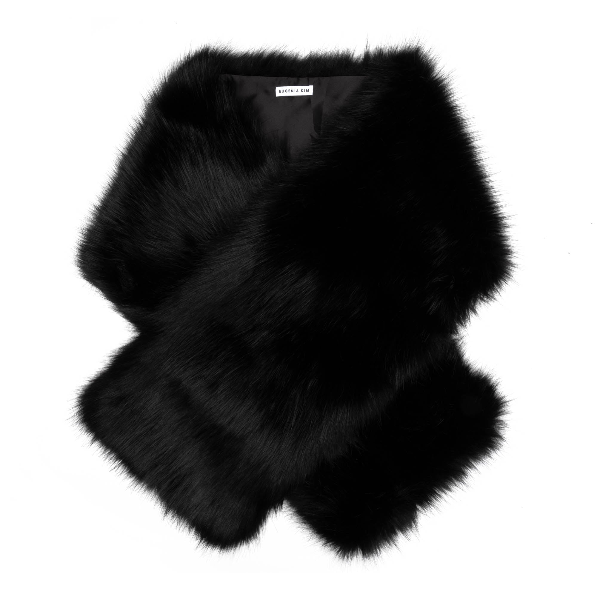 Victoria in Black - Eugenia Kim